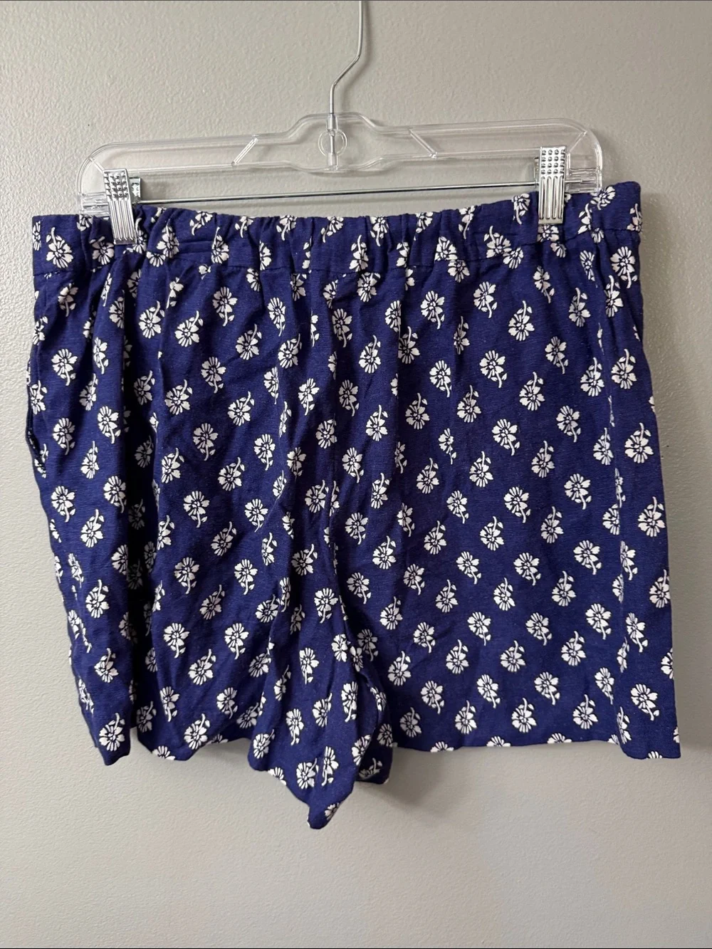 J.Crew linen blend Women's Shorts Navy Blue with White Floral Design Size 10